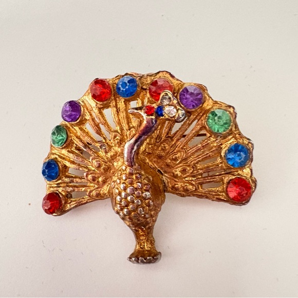 Vintage, Colorful Peacock Brooch - Picture 4 of 8